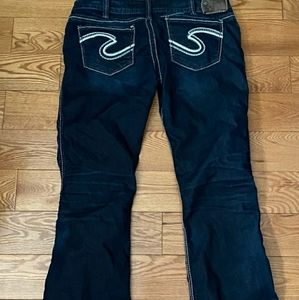 Silver Frances Curvy 18" 33 Dark Wash Blue Jeans